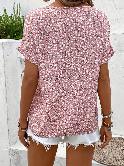 CHICA| FLORAL-PRINTED BUTTON-UP BLOUSE